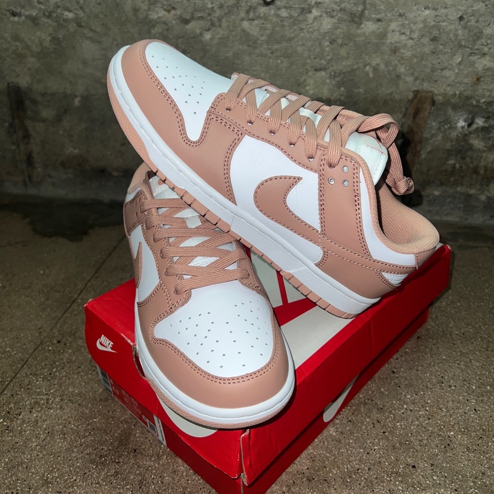 Nike Dunk White Rose Whisper (size 6.5 Men / Size 8 Women) (New)